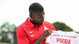 Paul Pogba hội ngộ với N'Golo Kante tại Trung Đông